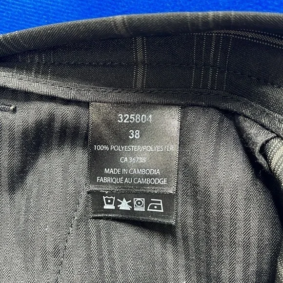 ⭐️ Haggar plaid shorts- size 38 - Picture 6 of 6